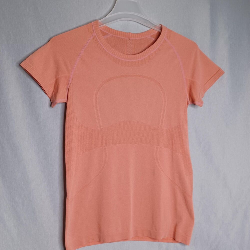 Lululemon Top Womens 10 Peach Swiftly Tech Short Sleeve Seamless Athletic